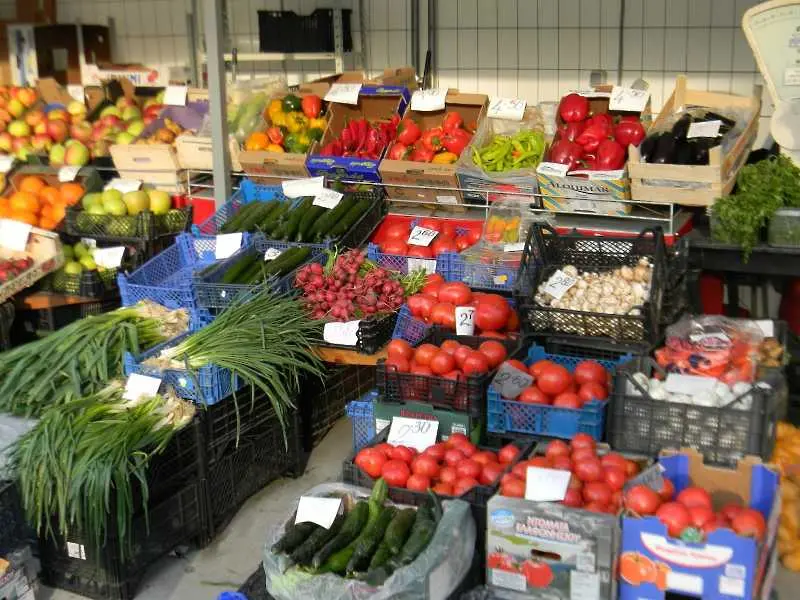 Търговци на плодове и зеленчуци масово мамят в грамажите